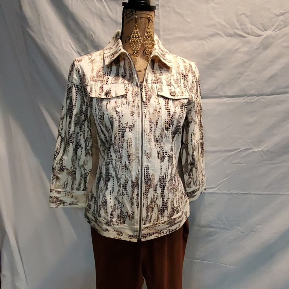 Chico's snakeskin print jacket Med/8